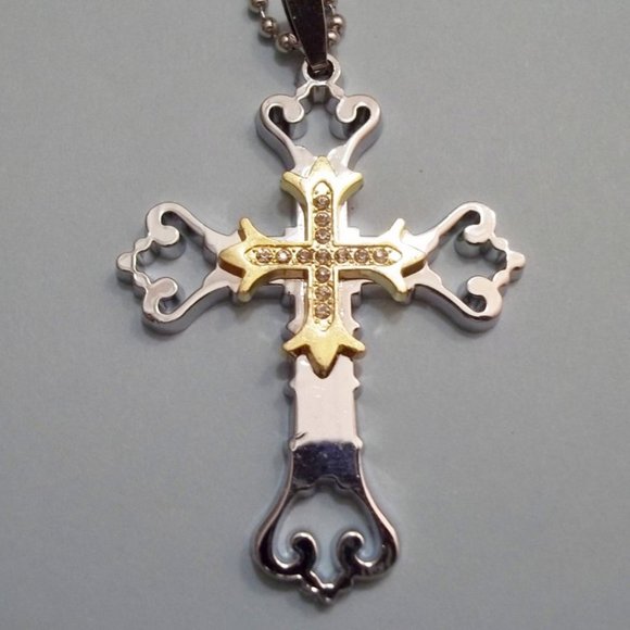 *5/35* New Fancy Stainless Steel Rhinestone Cross Necklace - Picture 2 of 4